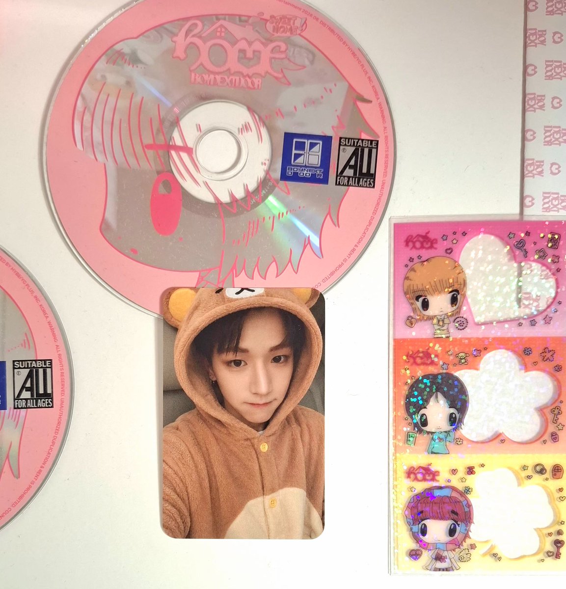 dduzzell's tweet photo. 리우 생일을 기념하며...
#rt 추첨 한 분께 리락쿠마
리우 포카 보내드립니다! https://t.co/Xznq9oowXL