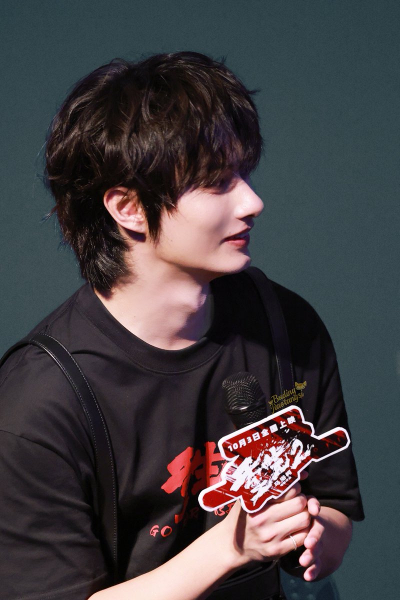 Budingwen_0610's tweet photo. 261001  重生2·深圳路演

🥵💋

#JUN #文俊辉 #문준휘 
#준 #ジュンピ #ジュン 
#junhui #wenjunhui
#JUNHUI_GoForBroke2 
#JUNHUI_SuCheng https://t.co/RtEeE6Wjbc