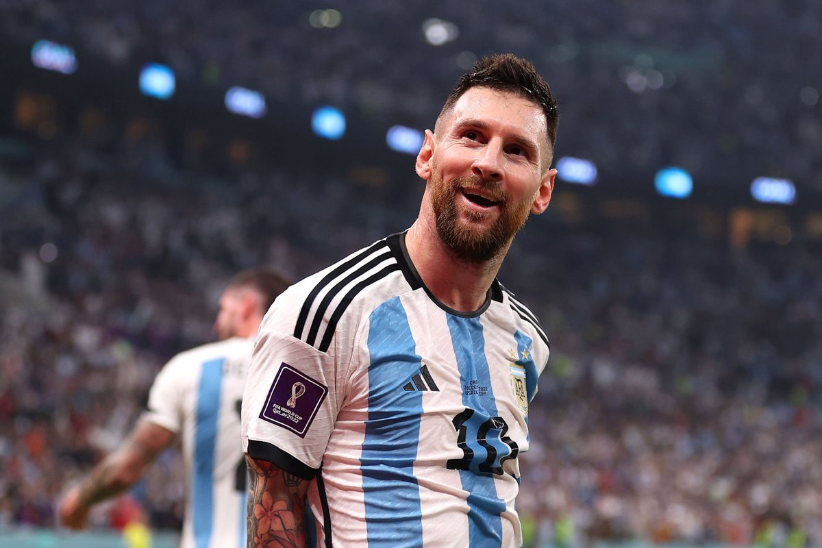 sebabeM4's tweet photo. @footballontnt Was he ever player of tournament, leading goal scorer or MVP in any of those mentioned? https://t.co/u8g6BWSoK2