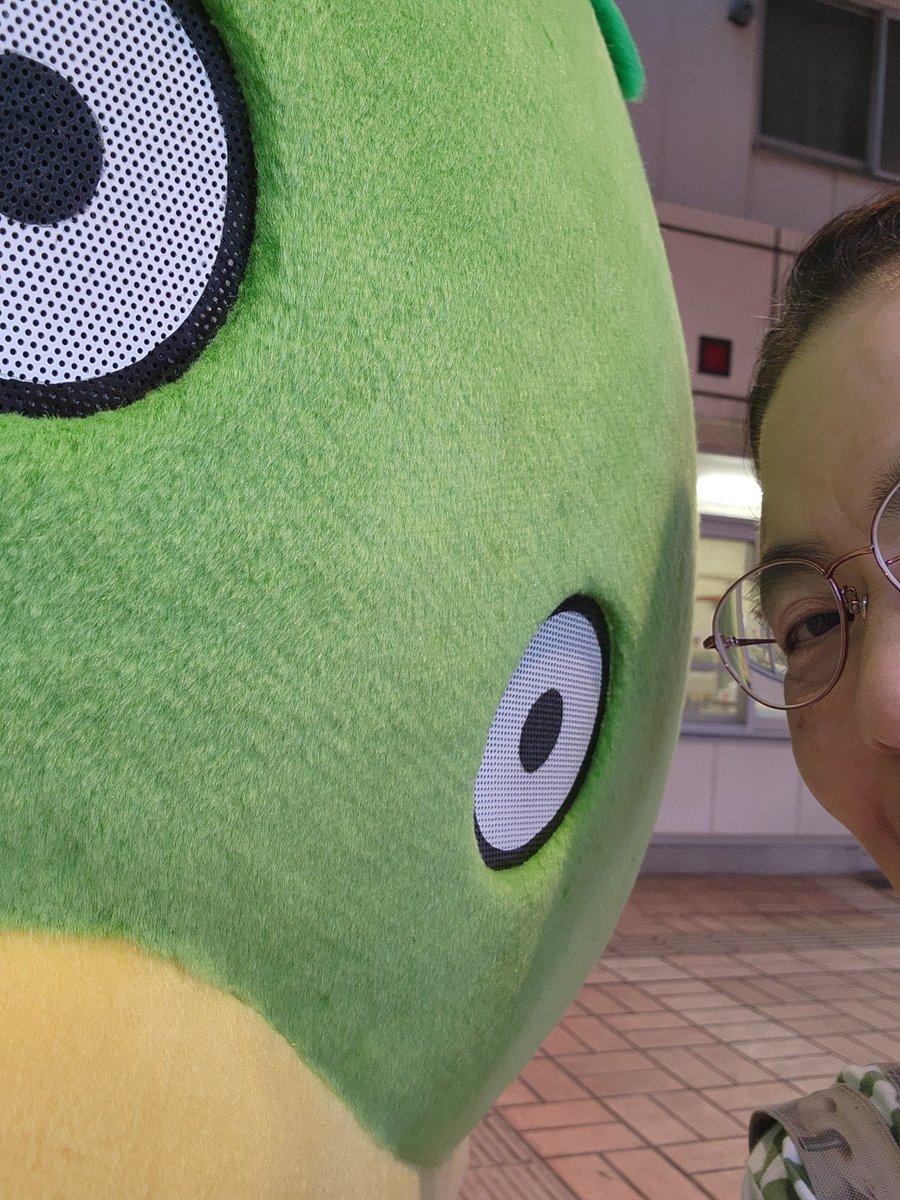 wampenkeko's tweet photo. 生カパルさんとステキなインカメ
#赤い羽根募金 https://t.co/LZLN7TwjpX