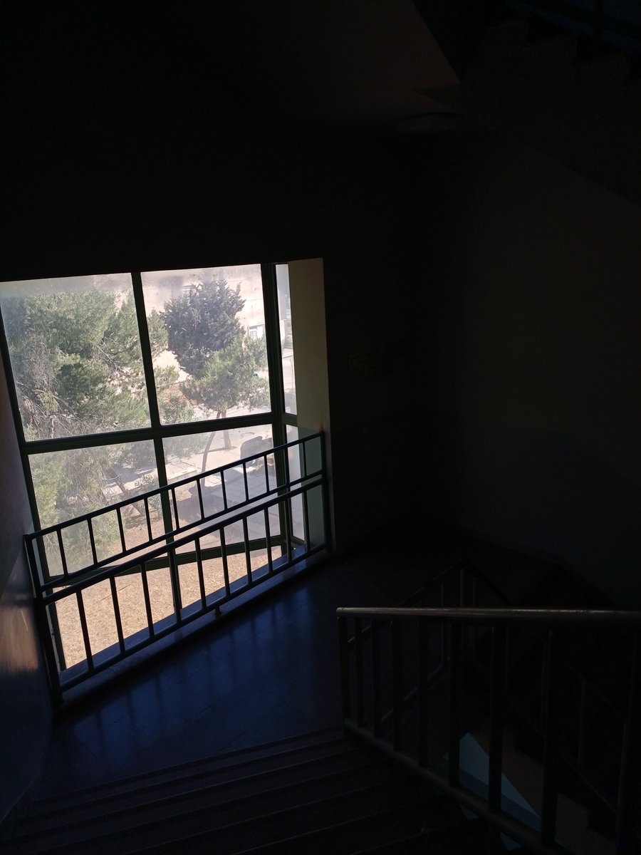 sebaobeidatt's tweet photo. #alone_at_uni https://t.co/1G8zYJNf6z
