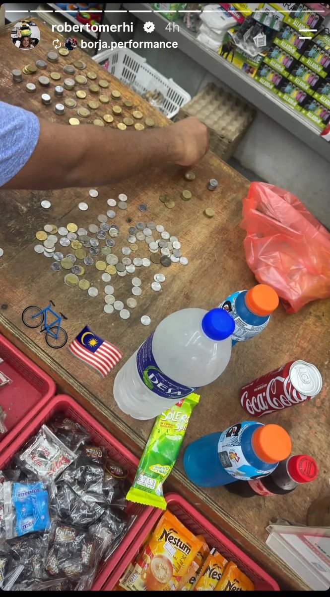 kongsiviralje's tweet photo. WEHH HAHAHAHAHAHHAHAHA RANDOMNYA PERGI KEDAI RUNCIT!

Free marketing untuk roti gardenia, mighty white dengan samudra.

Kredit : owner https://t.co/Zcb7IxcUEG