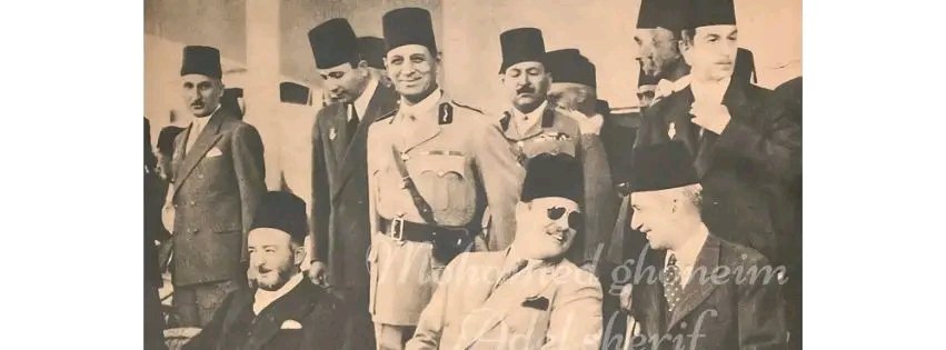 adel10s's tweet photo. 1 اكتوبر 1957 وفاة الفريق محمد حيدر محمد السيد الحيني الشهير بحيدر باشا اول رئيس مصري في تاريخ نادي الزمالك.

جدير بالذكر أنه خلافا لما يصور أن حيدر أتى للنادي بنفوذ واسع .. الحقيقة حيدر عندما أصبح وكيلا للنادي كان يشغل منصب قومندان بوليس السواري من 22 برتبة عقيد قائم مقام

حيدر باشا من مواليد ابوان بالمنيا 11 فبراير 1887 تخرج من الكلية الحربية 1909/1910 وعمل بالبوليس في السواري وتدرج بالرتب من ملازم اول في 1910 الي يوزباشي في 1912 وصولا لصاغ في 16ثم بكباشي في 19 بعدها وشغل منصب قومندان السواري من 1922 

 ثم رقي الي رتبة قائم مقام في  23 يوليو 23 ثم اميرالاي ف 26 مايو 29  ثم مدير قسم النظام والخفر ف الداخلية ثم رقي لرتبة عميد واحيل للمعاش منها وبدء رحلة صعود بدء من منصب وكيل محافظة القاهرة في سبتمبر 30 الي مدير مصلحة السجون ثم نال تربة اللواء ثم الباشوية ثم أصبح وزيرا للحربية في 47 ثم قائد عام للجيش وياور فخري للملك

و أصبح من القلائل الذي حملوا رتبة فريق في ذلك العهد عام 1943 تقريبا مرورا بمناصب مدير مصلحة السجون في 36-43 ووكيل وزارة الشؤون الاجتماعية لمصلحة السجون في 46 و وزير الدفاع الوطني 47/49 وقائد عام القوات المسلحة  فبراير - نوفمبر 1950 ثم مايو 51- يوليو 52 واشتهر عنه اعادتة ل محمد انور السادات للخدمة العسكرية .. عقب ثورة يوليو حظي بتقدير قادة الثورة ولم يتم اتخاذ أي إجراءات ضدة.

يقدم منصور فايز في كتابه ** رحلتي مع عبد الناصر شهادة مهمة لأنه كان طبيبا لعبد الناصر وكان قبل الثورة طبيبًا خاصا لحيدر باشا ووفق روايته كان حيدر يعرف بعض الضباط الأحرار أو يعرف بوجود نشاطهم

الصعيدي ابن عمدة ابوان دخل نادي الزمالك من بوابة منصب وكيل النادي في يوليو 1927 ثم وكيل اتحاد الكرة مايو 1928

 عندما توفي جورج مرزباخ رئيس النادي وقتها أصبح حيدر رئيسا لفترة انتقالية وكان بذلك الرئيس الرابع لنادي الزمالك عام 1928 والسادس بين عامي 30-52

 توج فريق الكره في عهده كرئيس للنادي ببطولات عديده من بينها 8 بطولات لكاس مصر و 14 بطوله لبطولة القاهره ايضا فريق السله توج بلقبين للدوري ولقبين لدوري القاهره وفي عهده تم تغيير اسم النادي مرتين من المختلط الي فاروق ثم من فاروق الي الزمالك 

شيعت جنازتة من ميدان التحرير في 2 اكتوبر 1957  وكان قد توفي وعمره 70 عام