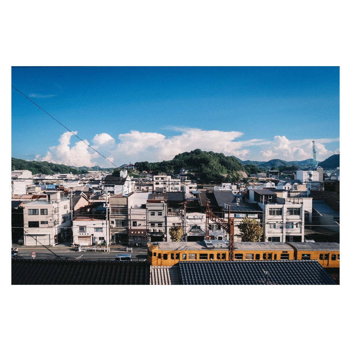 6354x6R's tweet photo. 夏を感じる間もなく夏が終わっていた https://t.co/5x2OEHqueu