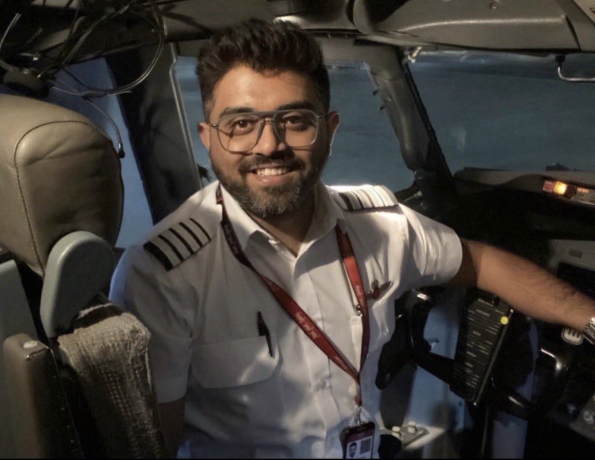 VVSLaxman281's tweet photo. Heartfelt salute to Captain Smit Machchhar. Your courage, selflessness and presence of mind even while seriously injured helped save 174 precious lives.Deep respect and gratitude for your extraordinary bravery. Wishing you a speedy recovery🙏🙏🙏 https://t.co/2P8j711fFX