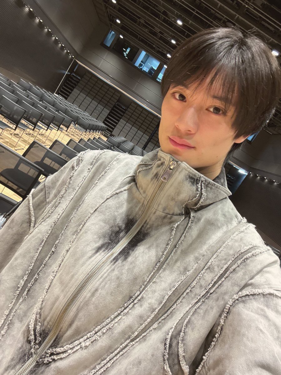 kenshin_0708_k's tweet photo. 11月28日に行われるファンミーティング
『ここから』の会場、品川ザ・グランドホールのロケハンへ行ってきました!!

大きくて綺麗で、とても素敵な場所でした✨

そして、ロケハンをするのも今回が初めてだったので、とても勉強になりました。
貴重な経験をさせてもらいました！

絶対成功させるぞ！！
早くみんなに会いたい！

#上村謙信
#けん民
#ここから