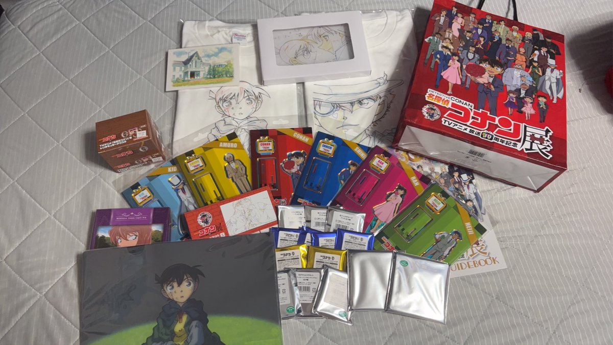 masau_conan's tweet photo. 午前で授業終わって、美容室終わりに2度目のコナン展行ってきた！！

爆買いしてもうた😂😂
夏休みバイト頑張ってよかった。

これから開封の儀へ

#コナン展 #名探偵コナン https://t.co/U0G2RMSPwK