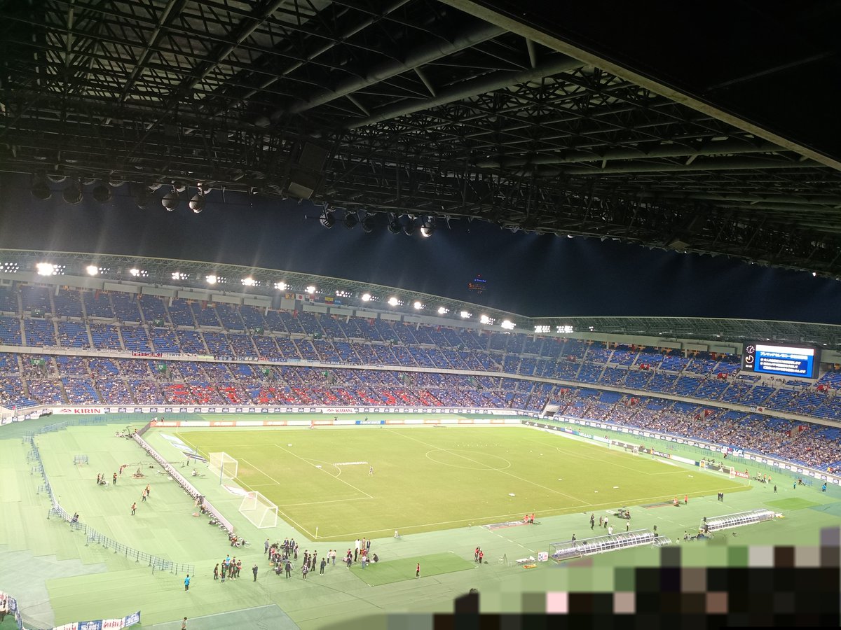 tarayan_united's tweet photo. キリンカップサッカー2026
vsエクアドル

日産スタジアムに来ています。
チケットは完売。
エクアドルの試合を見るのは2002年のワールドカップで宮城で見たメキシコエクアドル戦以来です。
#サッカー日本代表 https://t.co/nO9zwapAbb