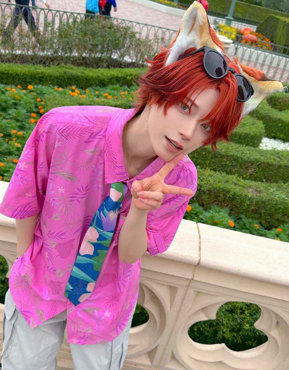 yyzzmmrr's tweet photo. ニック🦊で遊びに行きました🏰
#Dハロ仮装2026
#Dハロ仮装 https://t.co/UK9CwHWfbY