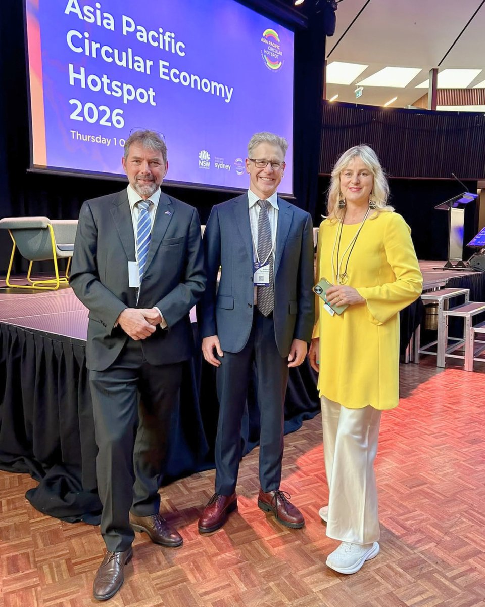 AusOfficeTPE's tweet photo. Great to be at the Asia Pacific #CircularEconomy Hotspot held at #UNSW in #Sydney on 1-2 October. A huge #Taiwanese delegation is here. Congratulations Lisa McLean, Managing Director & CEO of #CircularAustralia, for a fantastic start to the conference.
@Austrade https://t.co/av9Ylit1YX