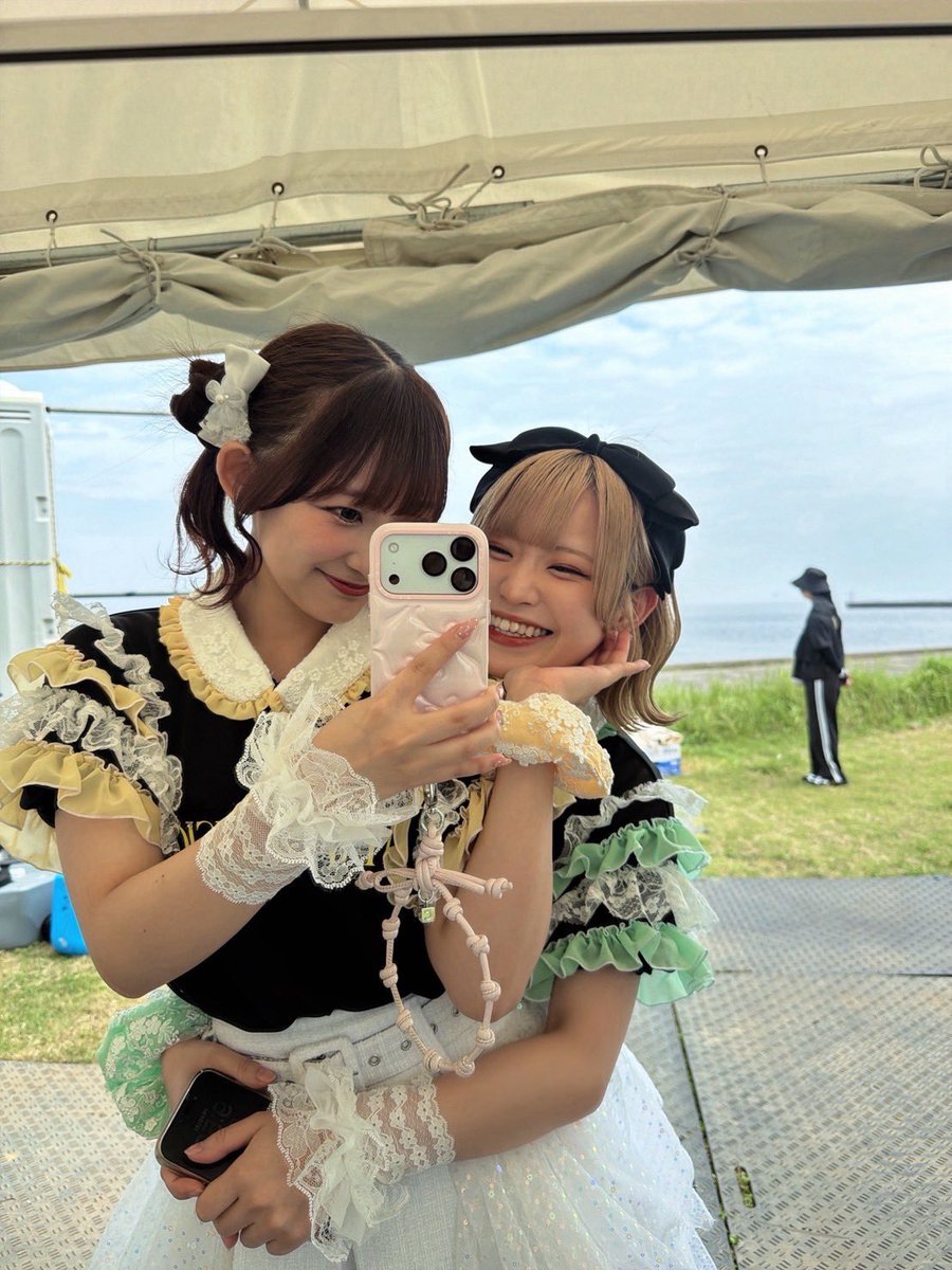 syk_HNS's tweet photo. お誕生日おめでといっ🌱
いつもみんなをぽかぽか包み込んでくれるといちゃん -  ̫ -
誰のことも置いてけぼりにしないでっかい優しさに何度も救われてます🙂‍↕️これからもいっぱい笑おうね！ｱｲｼﾃﾙｾﾞｯ
（次の目標はといちゃんの可愛い写真とツーショットもっと撮ること！） https://t.co/EcCiCmMxwQ