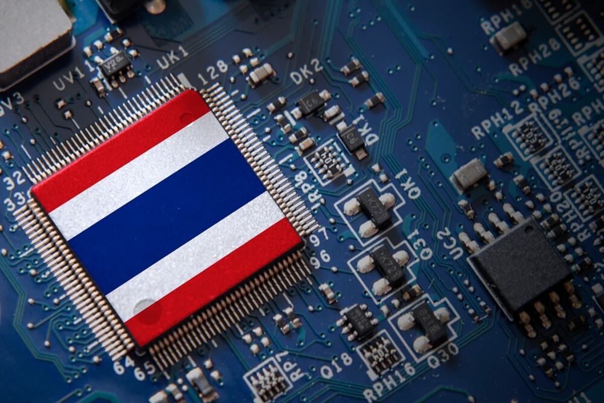 gasworld's tweet photo. Semiconductor manufacturer Infineon Technologies has opened a new semiconductor backend manufacturing site in Bangkok, Thailand. www.gasworld.com/story/infineon-opens-major-semiconductor-plant-in-thailand/2261012.article/ #gasworld #industrialgas https://t.co/L1Mgl1Qaco