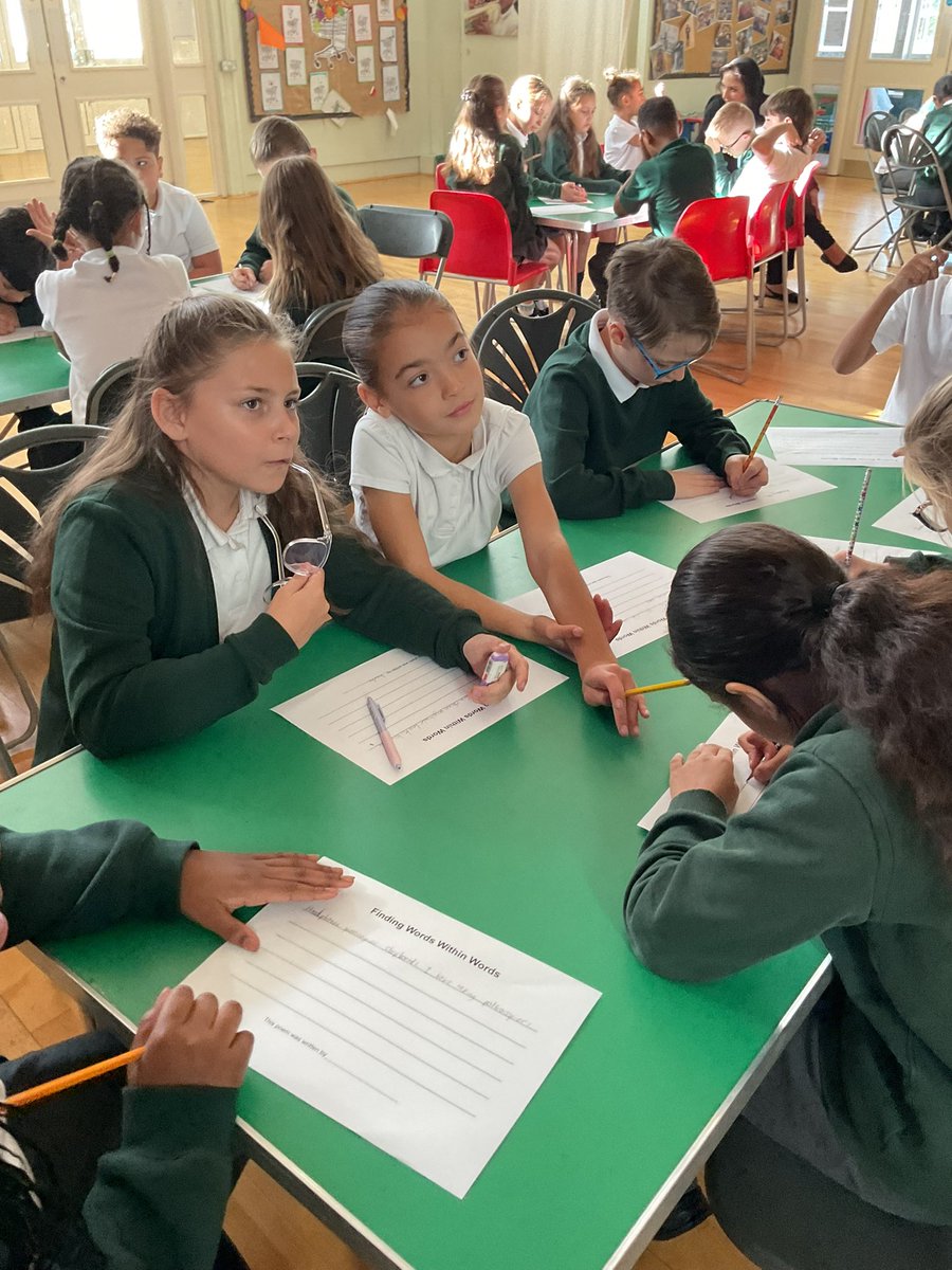ShirestoneAcad's tweet photo. Working in their pairs creating their poems with words within words! The best line we found is make a sandwich with a hamster from team Narvas @BirminghamEdu https://t.co/3KaJ8K68BW