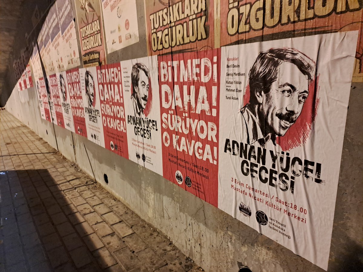 dtkid1917's tweet photo. 3 Ekim Adnan Yücel Gecesi için hazırlıklarımız sürüyor.

Adnan Yücel'in sıcak gülümsemesi ve kavga dizeleri Işıkkent'te, Bornova'da, Bayraklı'da, Konak'ta...

Bu ortak işçi gecesinde buluşalım. https://t.co/AdgSMjtgc3