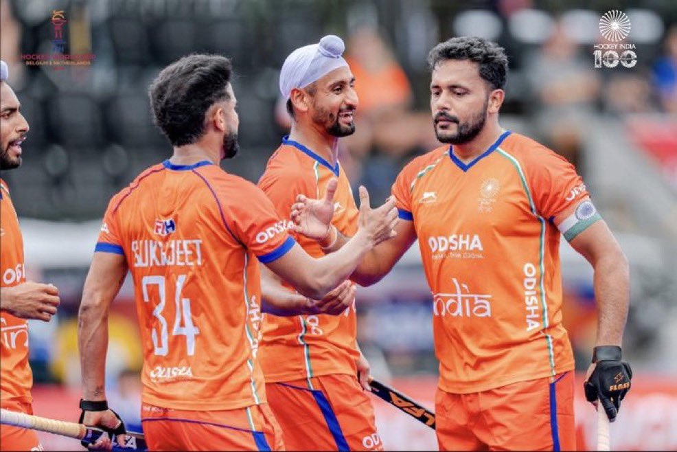 TheKhelIndia's tweet photo. INDIA STORM INTO THE FINAL! 🇮🇳🔥

Team India edge past Pakistan 4-3 in a thrilling semifinal to book their place in the GOLD MEDAL MATCH!

ONE STEP AWAY FROM GOLD! 🥇 https://t.co/fks9mYECPE