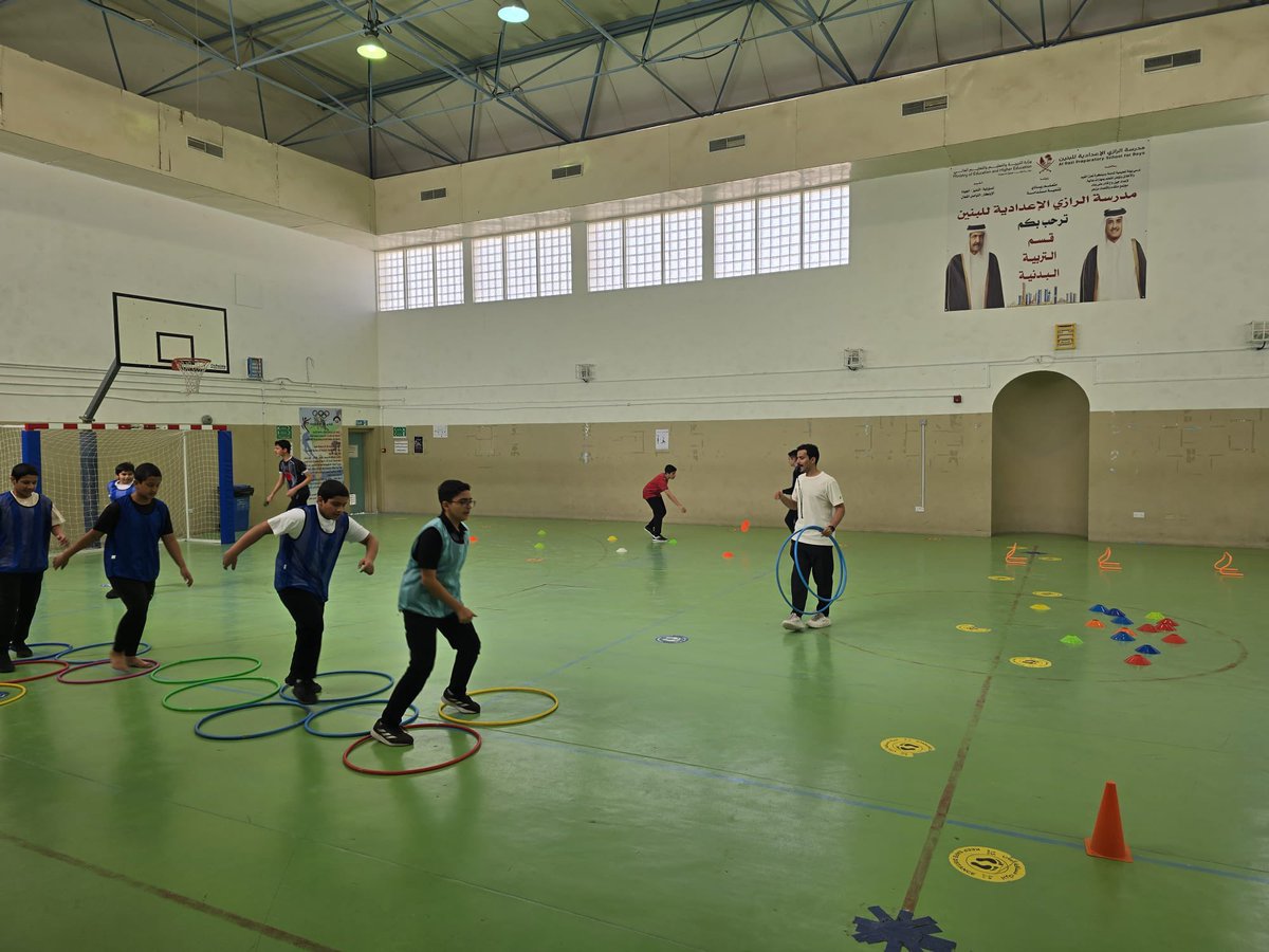 alrazipsb's tweet photo. استقبال قسم التربية البدنية للطلاب ببداية العام الدراسي الجديد ٢٠٢٦ / ٢٠٢٧ م ، بهدف الإعداد البدني الجيد ورفع مستوى اللياقة البدنية ليديهم. https://t.co/32gTbXSSrW