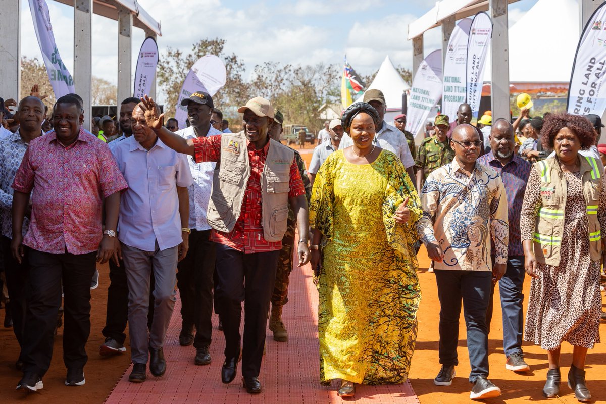 WilliamsRuto's tweet photo. Survey work is continuing on the remaining parcels across the county as we accelerate efforts to secure land ownership and unlock the full economic potential in the county. https://t.co/75DetQDZNr