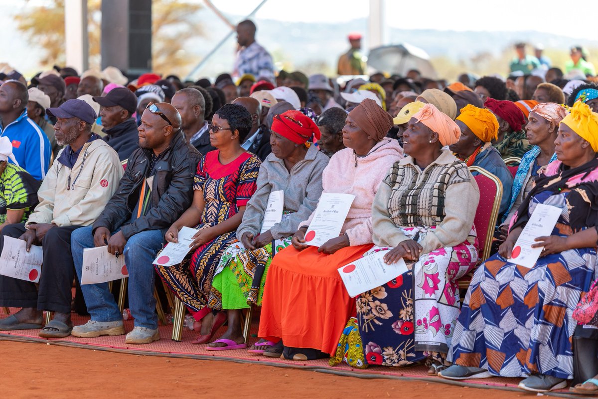 WilliamsRuto's tweet photo. Survey work is continuing on the remaining parcels across the county as we accelerate efforts to secure land ownership and unlock the full economic potential in the county. https://t.co/75DetQDZNr