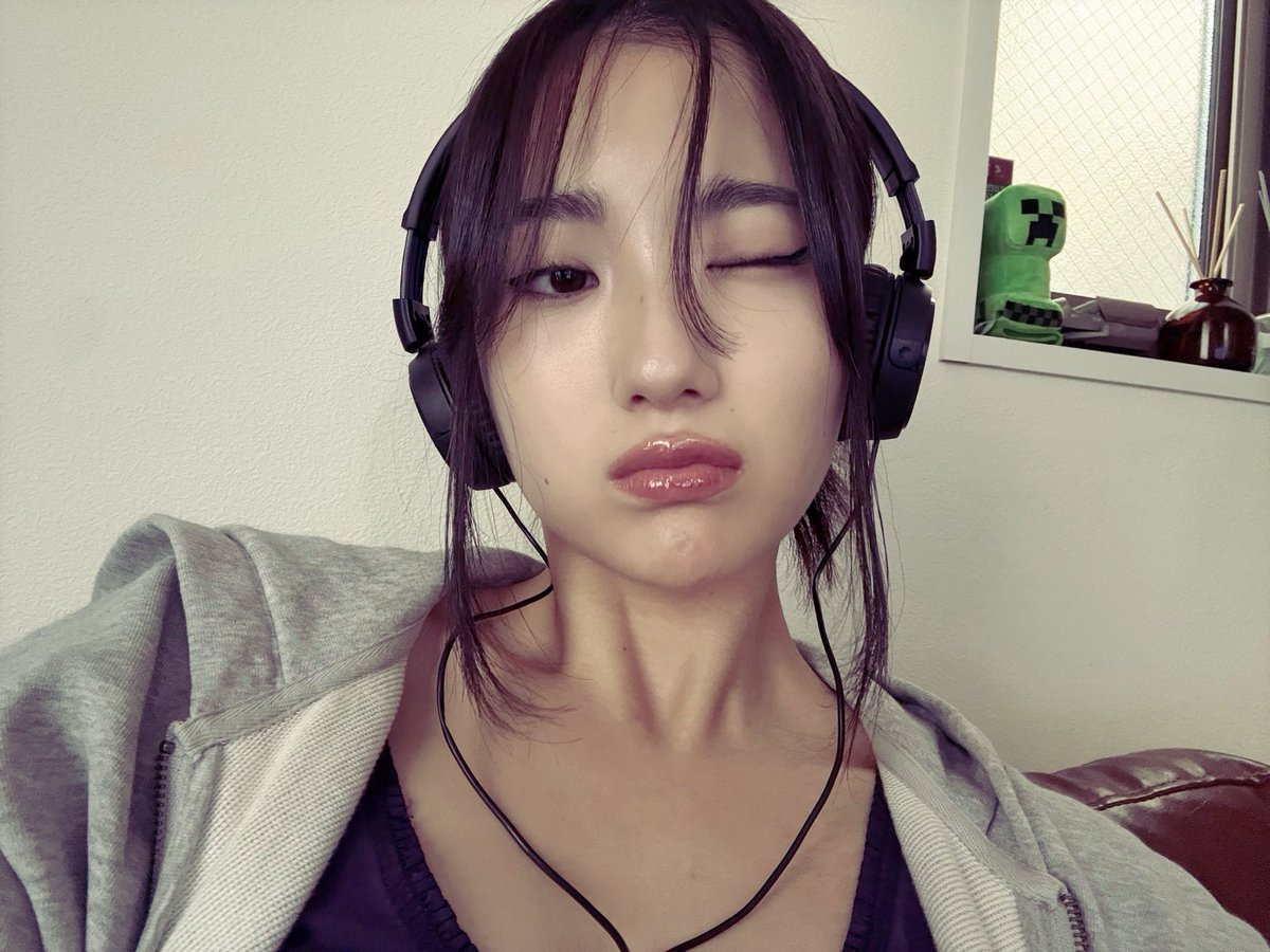 hreux08's tweet photo. 🦹🏻‍♀️ https://t.co/2KByGNqy6K