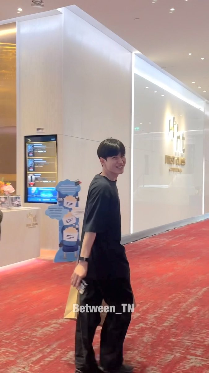 GalaxystarTN's tweet photo. Such a cute hairstyle 😄😄

NEWWIEE ENDGAME ENCORE AT SF
#SFxNewGunTui #Newwiee
 https://t.co/EuVNpO150Z