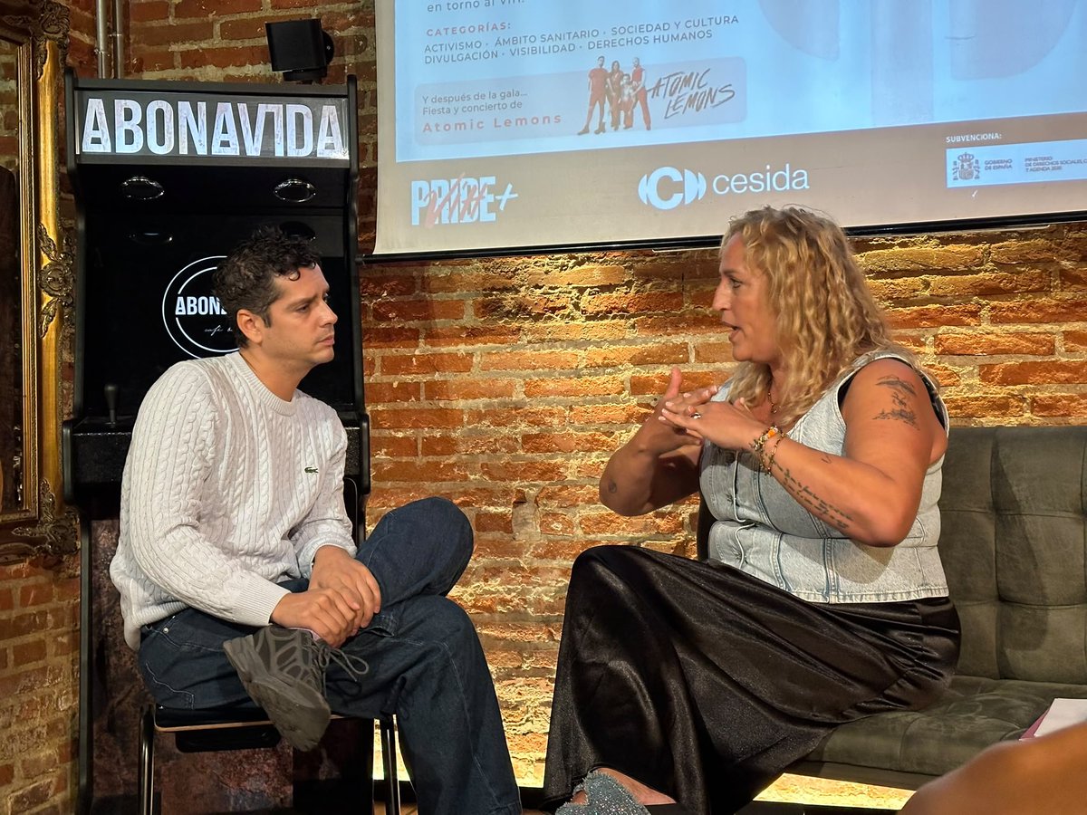 cesida_esp's tweet photo. Eduardo Casanova habla de su vínculo con el Pride Positivo: en años anteriores acudió como persona aliada y este año participará en la V Marcha Positiva como persona visible. https://t.co/lTcHsmtAf7