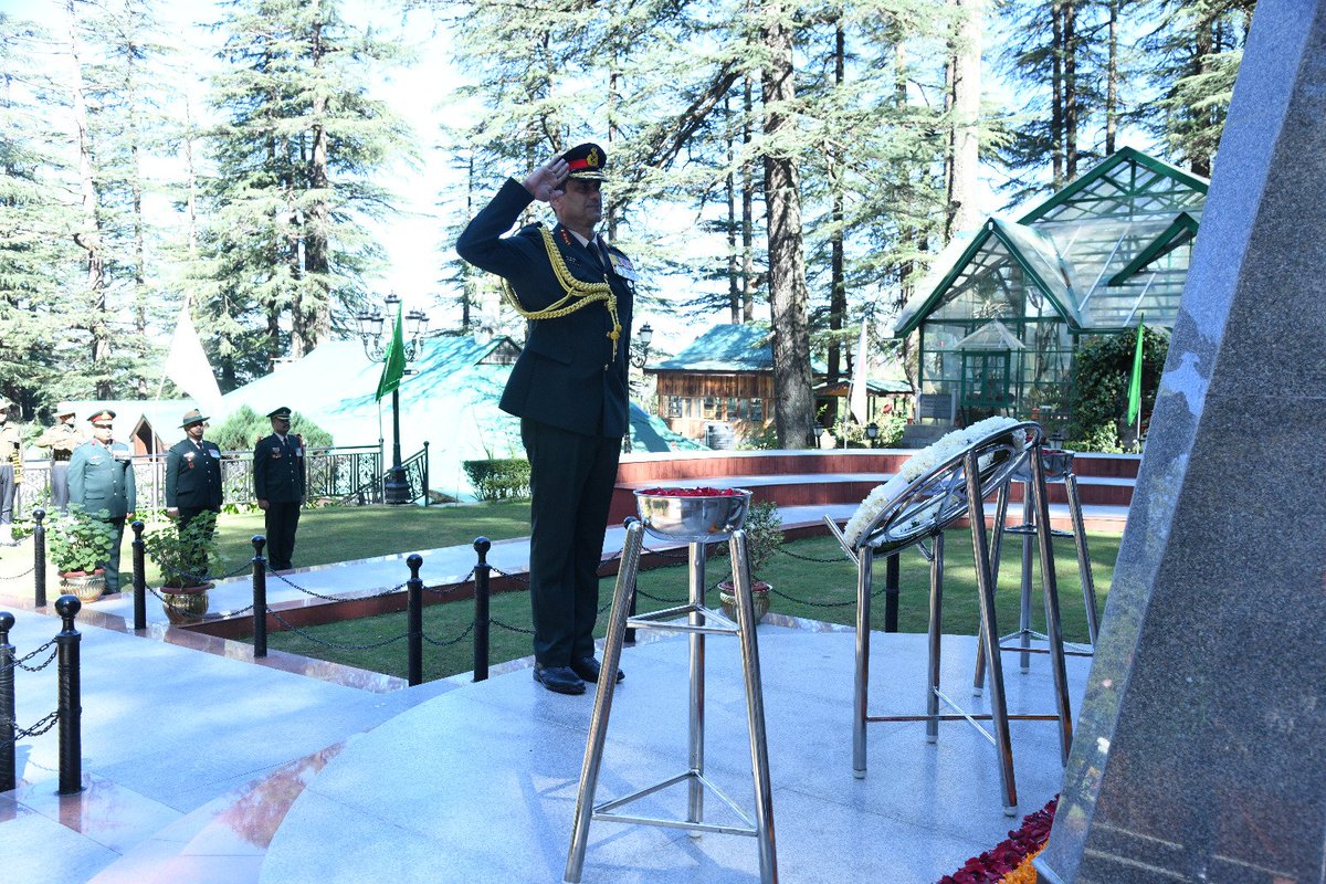 artrac_ia's tweet photo. 𝐀𝐬𝐬𝐮𝐦𝐩𝐭𝐢𝐨𝐧 𝐨𝐟 𝐂𝐨𝐦𝐦𝐚𝐧𝐝: 𝐀𝐑𝐓𝐑𝐀𝐂

Lieutenant General Shrinjay Pratap Singh, AVSM, YSM  assumed the appointment of General Officer Commanding -in-Chief of Army Training Command #ARTRAC on 01 Oct 2026.

The Army Commander paid homage to the #Bravehearts at the Shradhanjali Sthal and reviewed the Guard of Honour in a solemn ceremony.

On assuming command, the Army Commander commended the trainers and trainees whose diligence, dedication and devotion has enabled the Indian Army to be the finest in the world. He exhorted all to continue their quest for excellence in shaping the future with the same zeal to win future wars across the entire spectrum.

He also urged all ranks to continue to uphold the Dharma of a Warrior and achieve excellence in the art and science of warfare through knowledge, vision and training. 

     युद्धकला समरविज्ञाने च श्रेष्ठता

Facebook  - 
https://t.co/ekkxI0kruR

Instagram  - https://t.co/7G2sZZEDrw

#ARTRAC
#IndianArmy

@adgpi
@SpokespersonMoD
@DefenceMinIndia