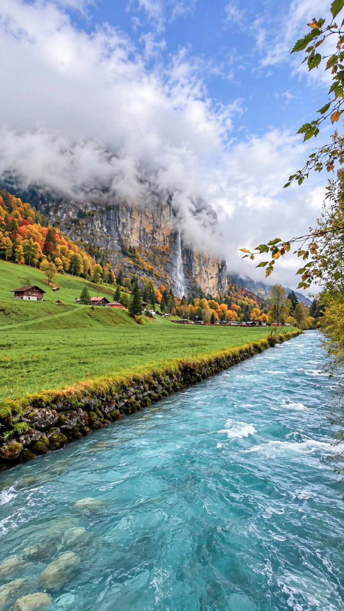 earthserenityy's tweet photo. Lauterbrunnen Valley of Switzerland https://t.co/f5hU5wEQgV