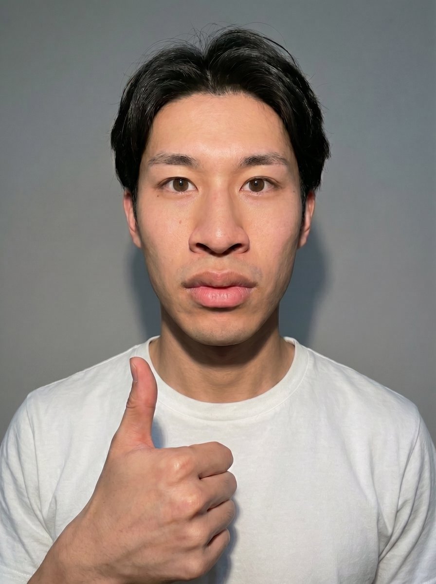 hal_aimasters's tweet photo. 実はこれ、左の男性もAIです。

この2枚の画像から作りました。
本物の人間は1人も出てきていません。 https://t.co/dVNF6eDO2f