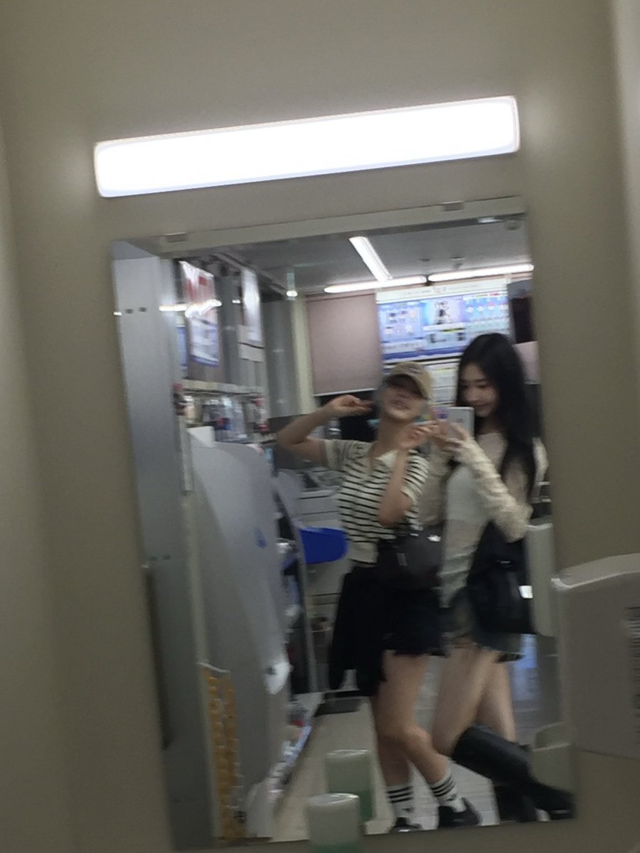 evonsfolder tweet picture