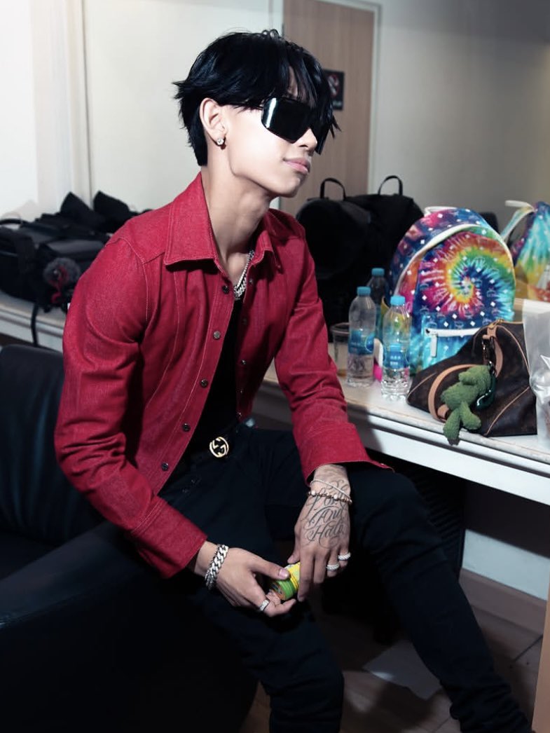 fall197856i's tweet photo. #Avantgarde 🎒♥️ https://t.co/8A2qEz2fnr