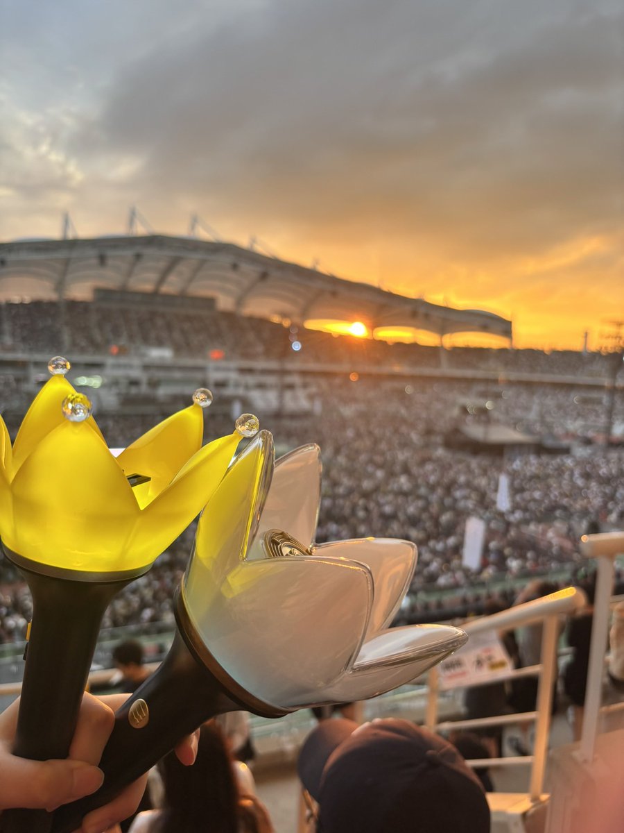 ji8ng_818's tweet photo. #빅뱅트친소 #지디트친소
시험끝나서 트친소 올려봅니다!!
알페스는 안하는데 해도 상관없고
5뱅지뢰 입니다
흔적 남겨주시면 바로 찾아갈게요!
트친들 알티부탁해♡ https://t.co/zAyU633pqS