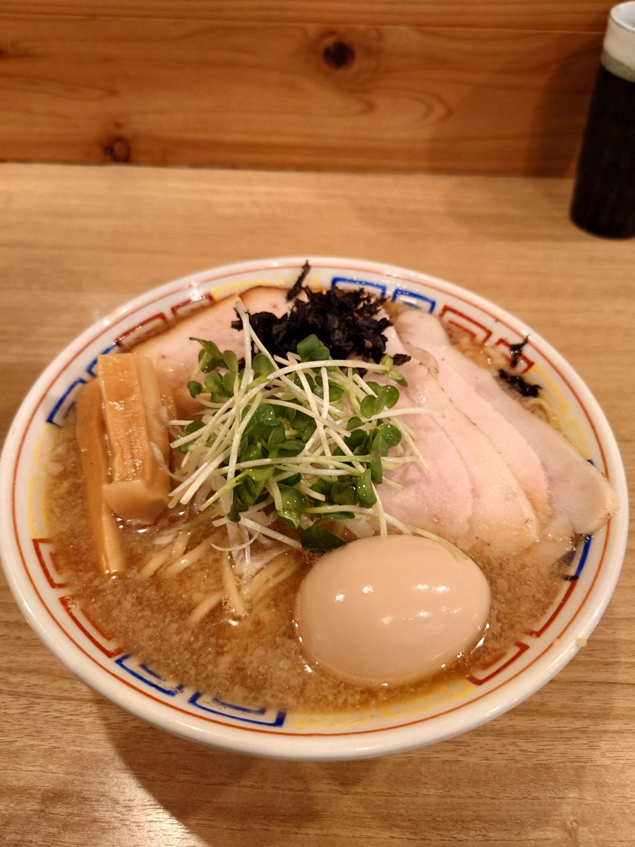 morioka831's tweet photo. らーめん　人力俥
ちゃあしゅう味玉　背脂煮干しそば✨️
大盛りにしちゃいました
とても美味しかった！

#盛岡ラーメン
#人力俥 https://t.co/0AOAV6yWNv