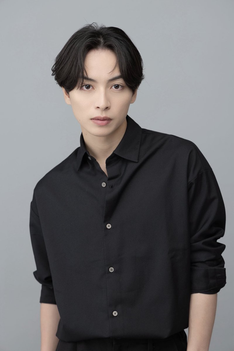 ryosuke_smy's tweet photo. 【ご報告】

この度、2026年10月1日よりスタービートエンターテイメントに所属することになりました。

これまで応援してくださった皆様、関わってくださった皆様への感謝を忘れず、これまで以上に一つひとつの仕事と向き合い、俳優として人として成長できるよう努力をしてまいります。

新しい環境で、より多くの方に感動を届けられるよう、精一杯頑張りますので今後とも応援していただけたら幸いです。

よろしくお願いいたします。