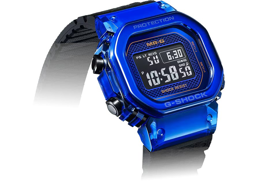 kotecinho's tweet photo. Casio G-SHOCK MRG-D5000 "Blue Rose Project"
The most expensive G-SHOCK to date

- only 20 pieces worldwide
- full lab-grown sapphire case
- 24-karat gold and titanium
- traditional Japanese craftsmanship assembled at Casio's elite Yamagata facility