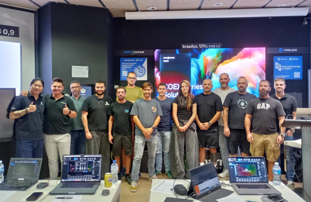 CharmexInt's tweet photo. 🙌 Despedimos septiembre con los primeros ciclos de certificaciones oficiales de COEX de @novastartech en nuestros showroom de Madrid y Barcelona. 

Donde los asistentes han profundizado en la configuración y gestión de esta nueva generación de sistemas de control #COEX https://t.co/QEhktOeEzK