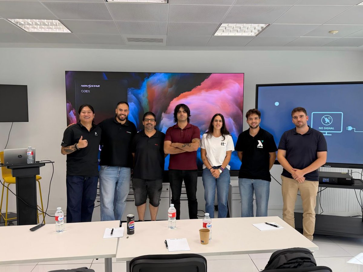 CharmexInt's tweet photo. 🙌 Despedimos septiembre con los primeros ciclos de certificaciones oficiales de COEX de @novastartech en nuestros showroom de Madrid y Barcelona. 

Donde los asistentes han profundizado en la configuración y gestión de esta nueva generación de sistemas de control #COEX https://t.co/QEhktOeEzK