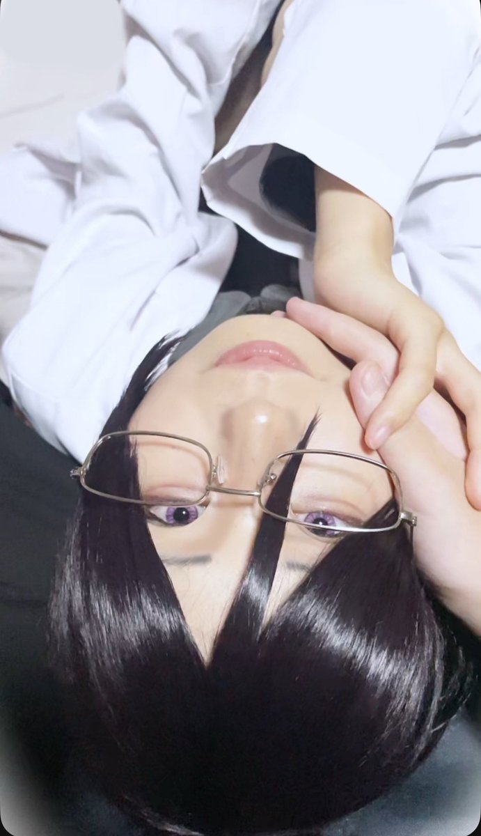 ayatoo_09's tweet photo. #眼鏡の日
メガネってすごく良いんですわぁ………。 https://t.co/MmMwv1NTsP