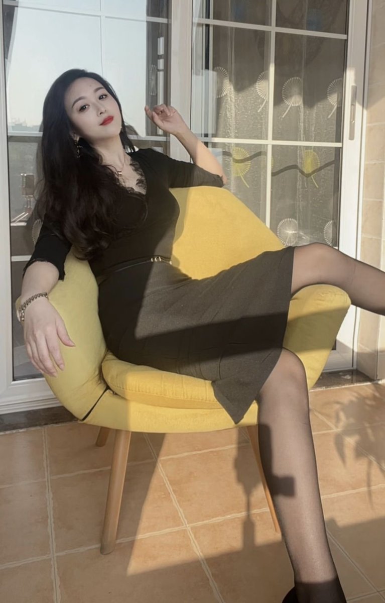 lori43xd1's tweet photo. 私信的看好了，先报哪个城市哪个区，是处男先说。不是同城不回复，别浪费时间 还有上来就说见面的，你是谁呀，都说见面我都见？那不得累死我呀 ！！！ 无聊中 看看小电影打法打发打发时间 https://t.co/CiyP9H0GTn