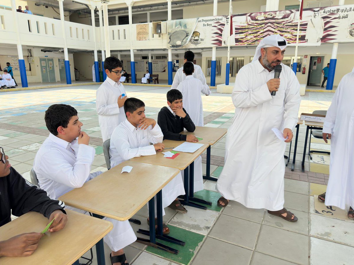 alrazipsb's tweet photo. انطلاقا من حرص إدارة المدرسة على تنفيذ أنشطة القيم التربوية  ، نفذ قسم التربية الإسلامية وبالتعاون مع أخصائي الأنشطة نشاط مسابقة عن قيمة الصدق ، وتم تكريم الطلاب المتميزين في القيمة التربوية. https://t.co/Q1KnD3VNyr