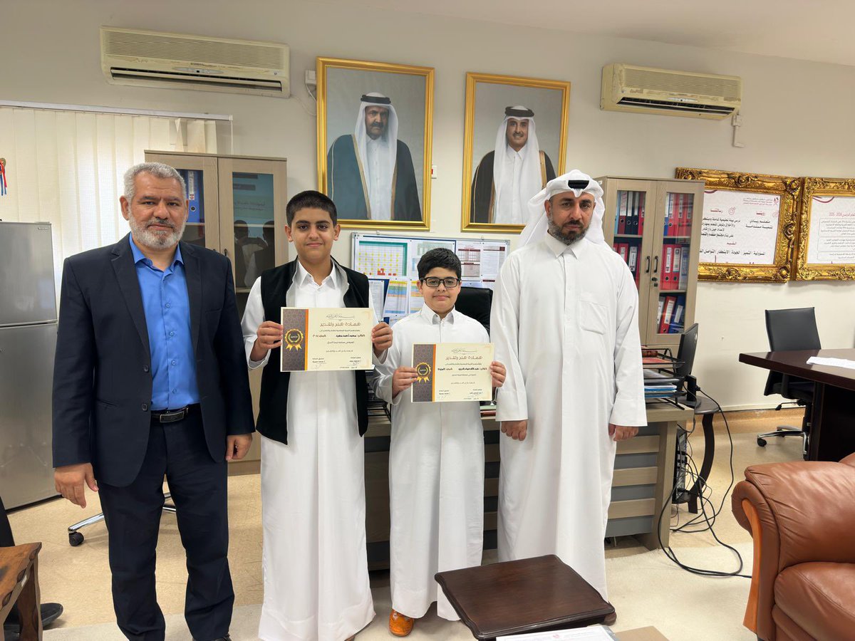 alrazipsb's tweet photo. انطلاقا من حرص إدارة المدرسة على تنفيذ أنشطة القيم التربوية  ، نفذ قسم التربية الإسلامية وبالتعاون مع أخصائي الأنشطة نشاط مسابقة عن قيمة الصدق ، وتم تكريم الطلاب المتميزين في القيمة التربوية. https://t.co/Q1KnD3VNyr