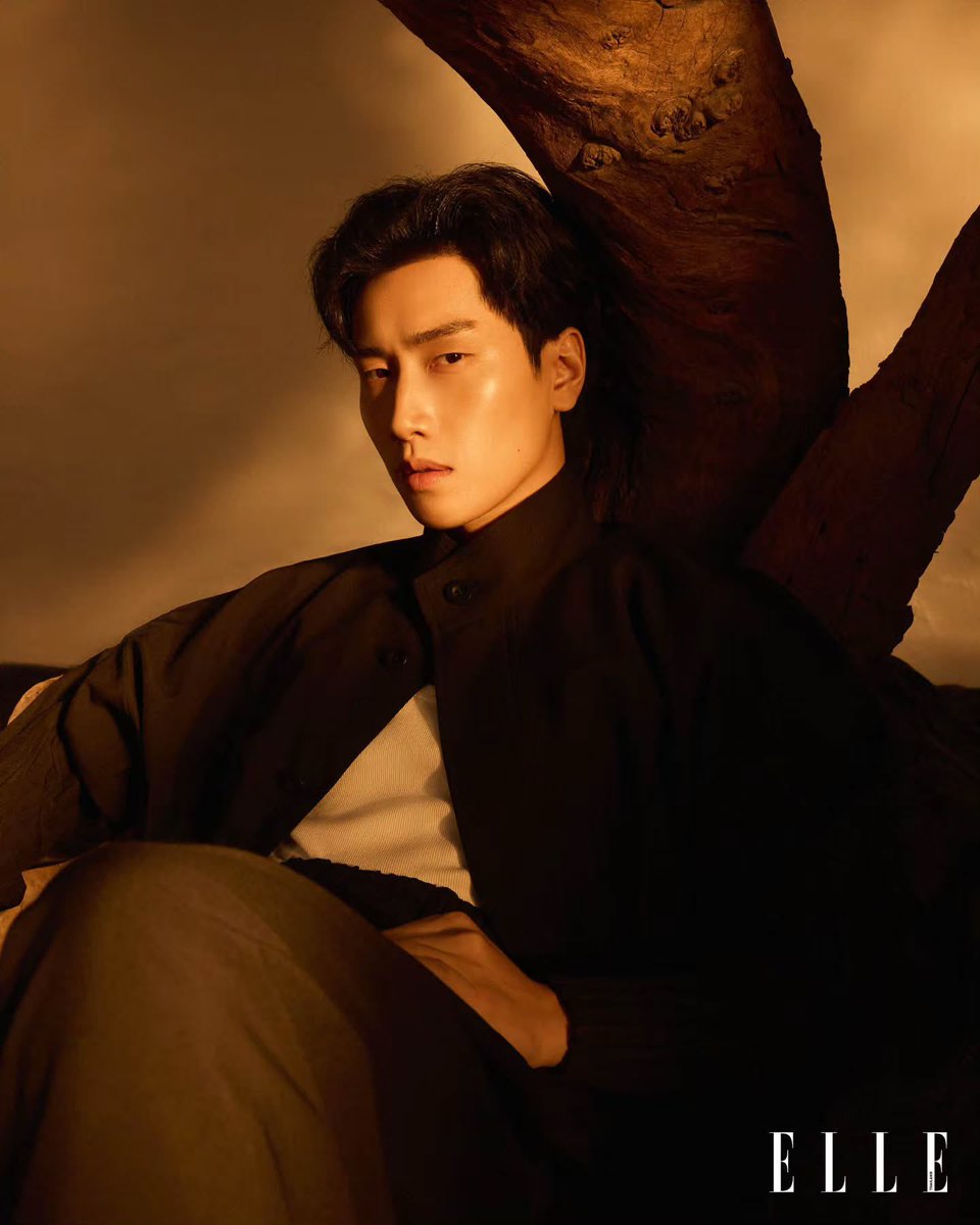 focusbible's tweet photo. IG: biblesumett  Post update 
01/10/2026

#ELLEDigitalCover ไบเบิ้ล วิชญ์ภาส ถ่ายทอดเสน่ห์ของความเท่ขรึมและน่าค้นหาของสุภาพบุรุษ ผ่านกลิ่นหอมสุดเข้มข้น Le Sel D’Issey Parfum จาก Issey Miyake ที่ยกระดับความทรงพลังและลุ่มลึกของน้ำหอมตระกูล Le Sel D’Issey ที่สะท้อนการบรรจบกันของพื้นดินและท้องทะเลได้อย่างลงตัว 

#ELLEThailand 
#ELLEBeautyThailand 
#isseymiyakeparfumsTH
#leseldisseyparfum

꒰⁠ #BibleWichapas #bsumone @biblesumett ♡ ꒱ (2)