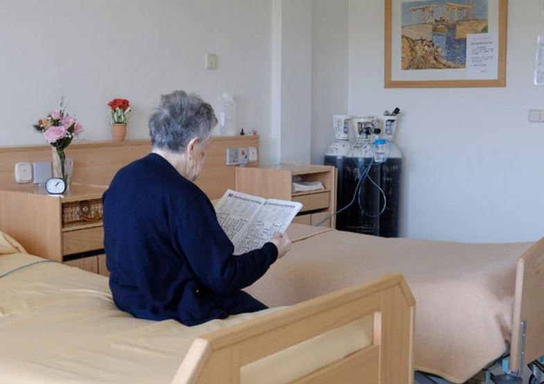 Plenainclusion's tweet photo. 👵👴 En el Día Internacional de las Personas Mayores, reclamamos un envejecimiento digno, pleno y basado en derechos para las personas con discapacidad intelectual y del desarrollo.
✅ Desde Plena inclusión acompañamos a miles de personas discapacidad en todo su ciclo vital.
📢Desde nuestro proyecto promovemos que:
✅ 49 entidades participen en la 'Comunidad de Aprendizaje para el acompañamiento al final de la vida'. ✅ Otras 44 entidades impulsen la transformación de apoyos para las personas mayores y sus familias.
🍀Porque envejecer con apoyos adecuados también es un derecho. 
Lee la noticia completa: https://t.co/ubtjOA5P4n