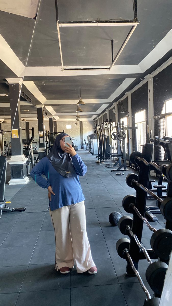 myjum_'s tweet photo. Salah satu privilege ditempat kerja;  kantor dekat gym: jam istirahat bisa dipakai buat nge-gym. 🤭 https://t.co/y6cC6ngys6