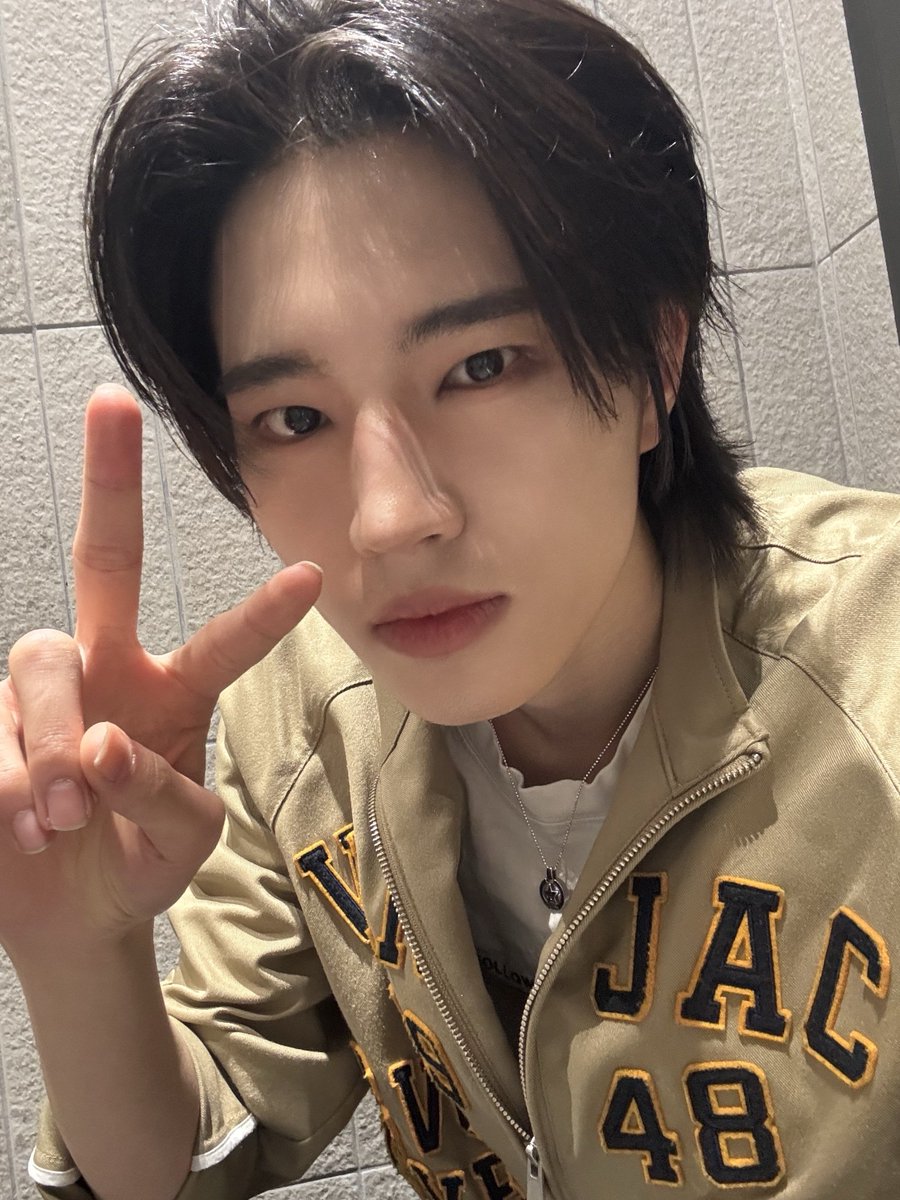 AEN_now's tweet photo. 🐺💘

#AEN #에이엔 #하루토 https://t.co/qhKmPI73Mi