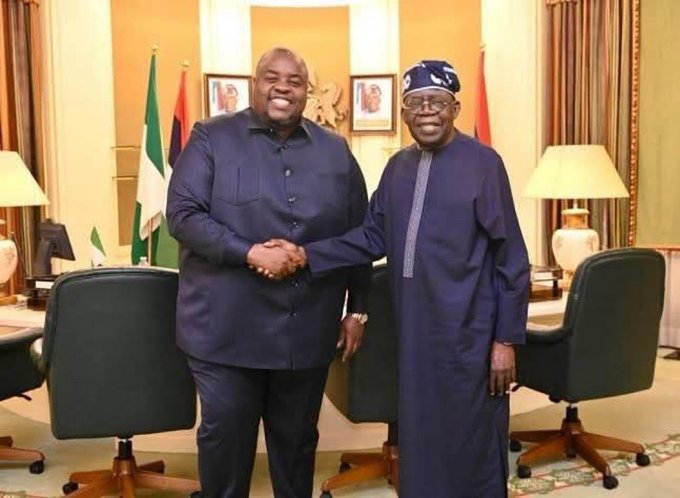 ParallelFacts's tweet photo. Controversial Zimbabwean Businessman Known For Elections Manipulation, Who Recently Met Bola Tinubu In Abuja, Wicknell Chivayo, Dies In Fatal Helicopter Crash https://t.co/Pi6eNXiOa7 https://t.co/8sxWCD04Fk