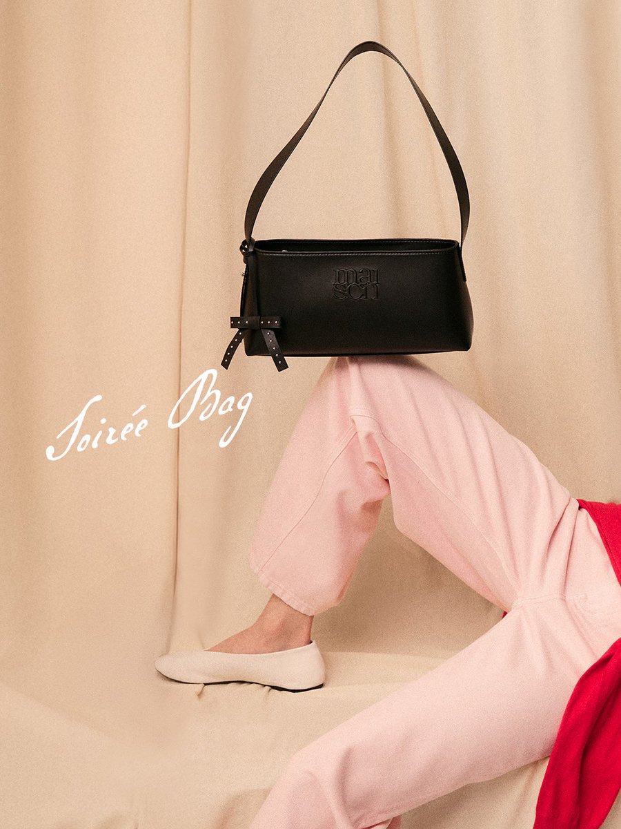 maisonKEEPS's tweet photo. Make a bold statement with @lena__lorena and the Soirée Bag in Black 🖤👜✨

#SoiréeBag 
#maisonKEEPSxLalinaLena
#maisonKEEPSfriends https://t.co/vRGEPTpD7U