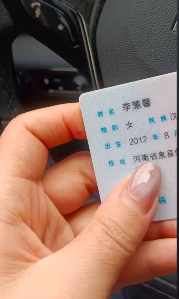 DeborahFloqzlu's tweet photo. 有人想锐评一下我的燥福嘛 🥹   
看完不许瞎说，赶紧看，我要删了
1：看福
2：看🐻
3：全部都要 https://t.co/Dsf98Slbi9