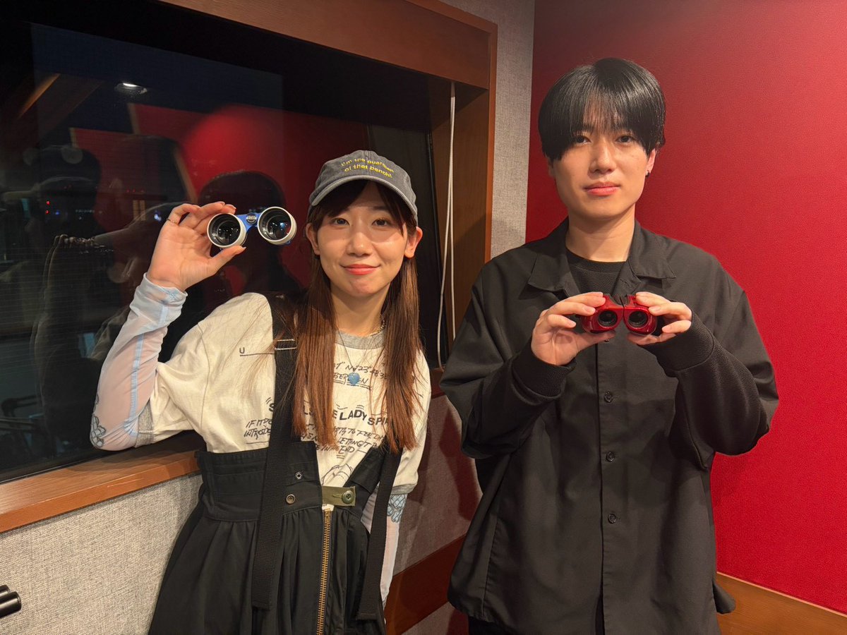 GekkanNemoto's tweet photo. 【アフタートーク更新】

サイトロンジャパンpresents
根本宗子の #ひみつのオペラグラス

YouTube限定アフタートーク📻
▶️ https://t.co/kdIGg9cR6n

ゲストの田村宗大さん、
番組アシスタント太郎物語 杏優さん、
わんこちゃん先生と収録後トークをお届け。
絵が上手い人は髪を切るのが上手…✂？ https://t.co/UVd1m7mg89