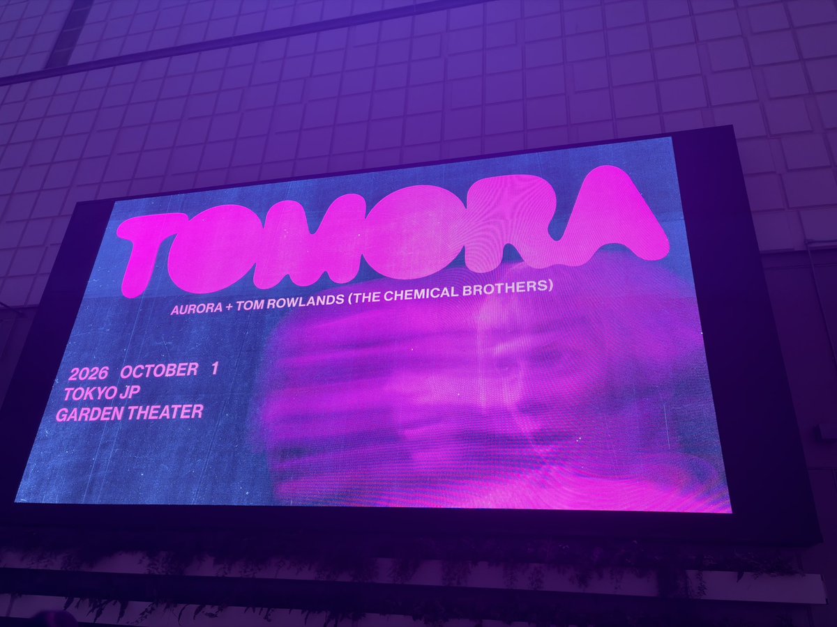 feuillagejpn's tweet photo. 去年超よかったCarolineが見たくて、TOMORAと被ってしまったため大阪で見た、CarolineほんとにやばいのでO-EASTも楽しんでください
ここ1ヶ月で4回大阪行ってるのでいよいよ東京でもエスカレーターどっち立つのか分かんなくなってきた
ウメオクは間に合なかったので、スルギあまでおだよ...をやった https://t.co/NBw2bhkBRJ