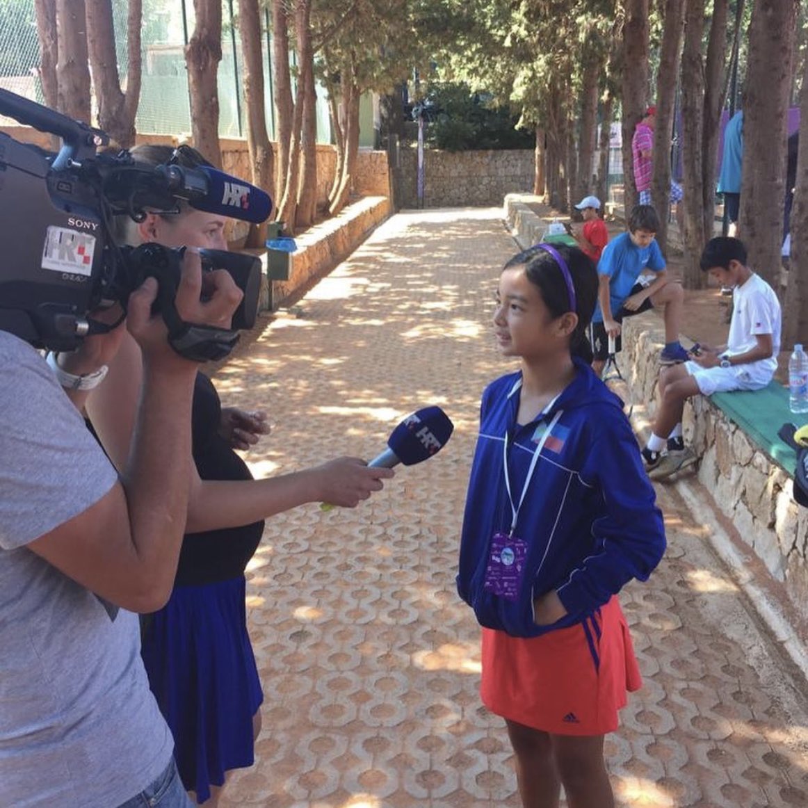 ricaffeine's tweet photo. anyways look.. she hasn’t changed a bit 🥹 been proudly representing the flag since day one 🇵🇭🫶 (a baby then, still a baby now 👶) https://t.co/uxq8s4oJXI